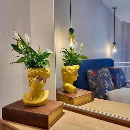 Apartment Theros Summer 2